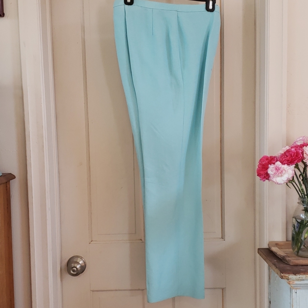 Spring pant suit - Picture 2 of 3